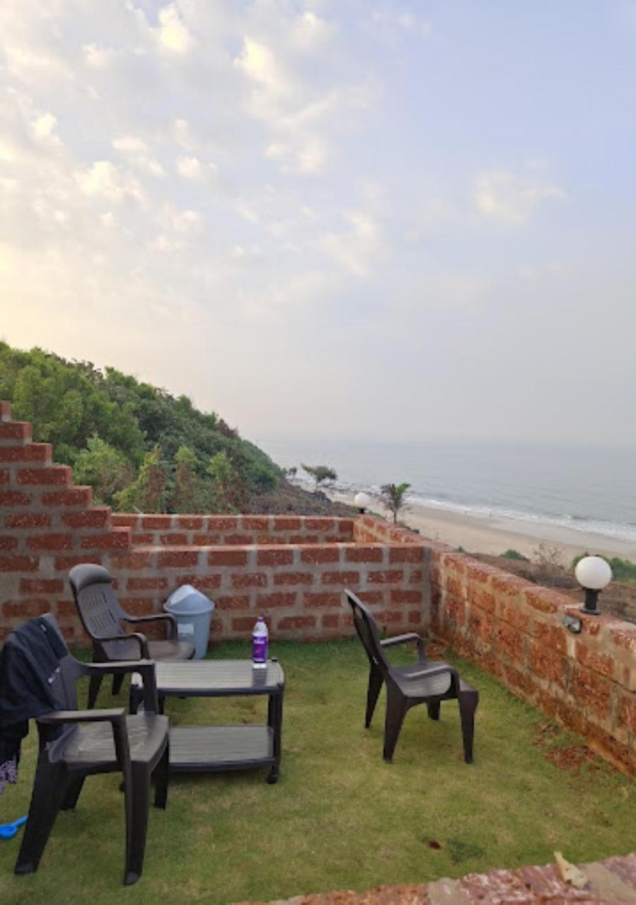 Sea King Beach Resort Ganpatipule Exteriör bild