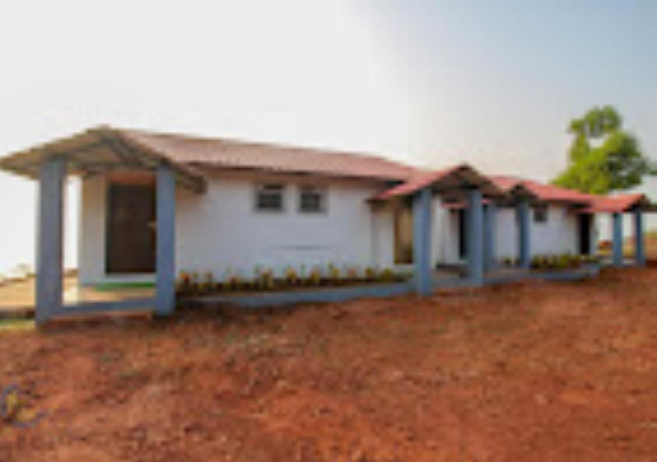 Sea King Beach Resort Ganpatipule Exteriör bild