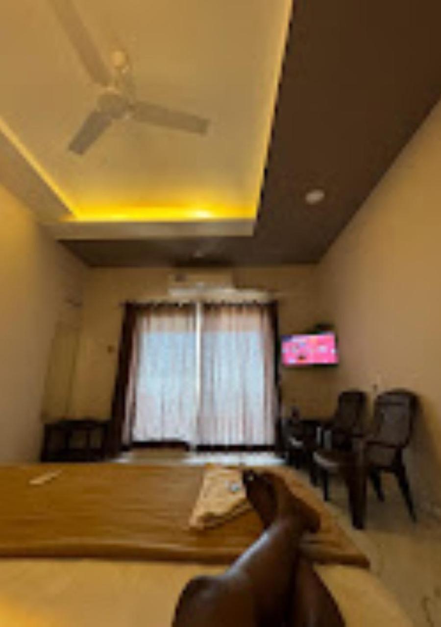 Sea King Beach Resort Ganpatipule Exteriör bild